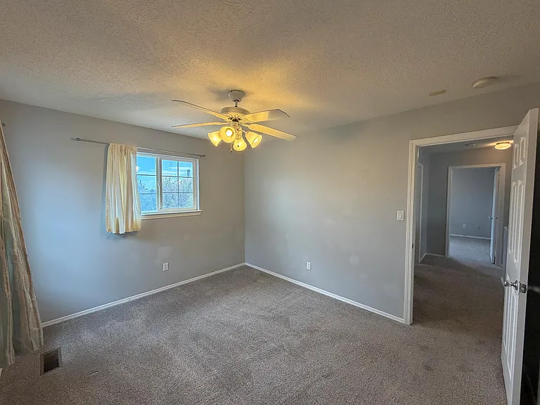 7300 Tricia Rd NE — Photo 32
