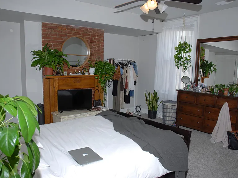 Main Floor Front Bedroom 17' x 15'