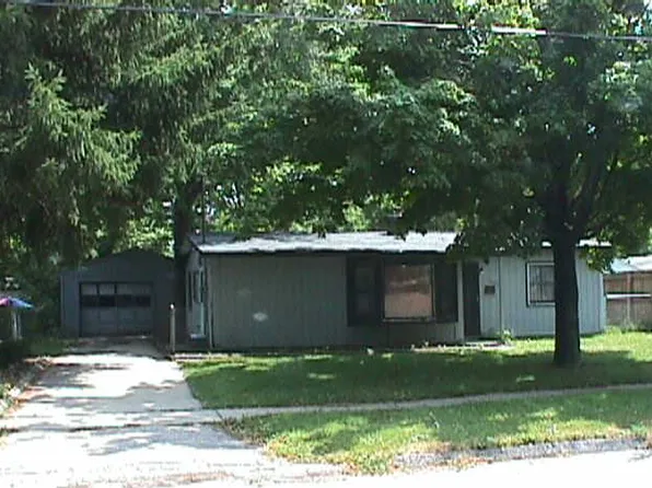 5001 Delray Dr, Lansing, MI 48910