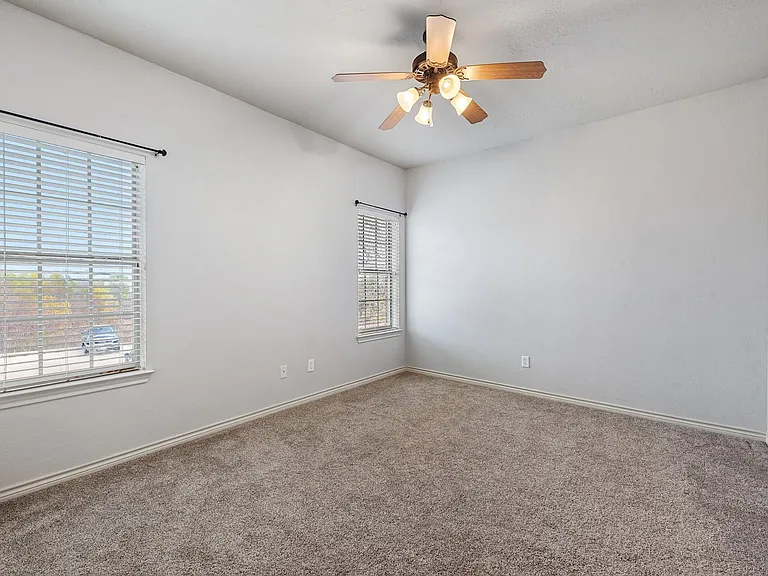 400 Forest Dr — Photo 20