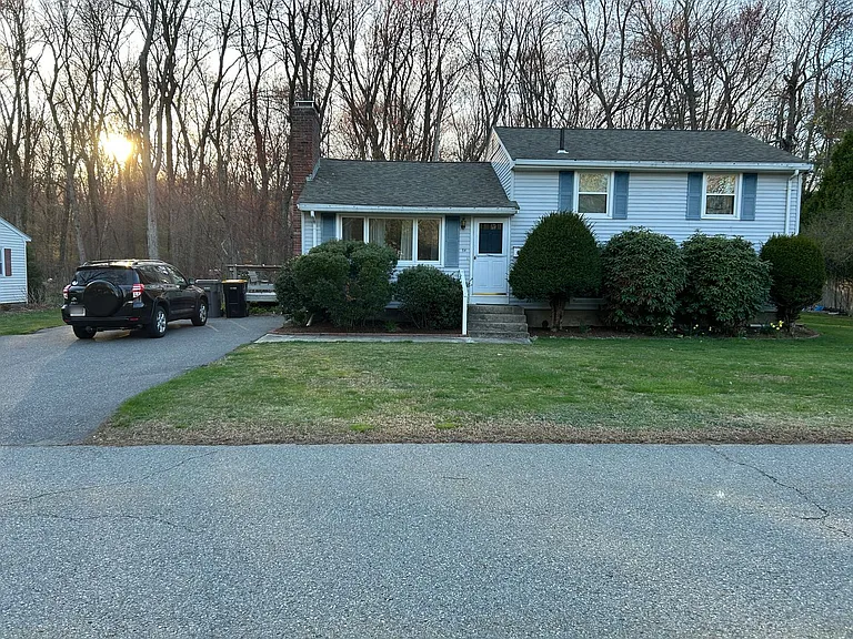 54 Harrington Rd — Photo 16