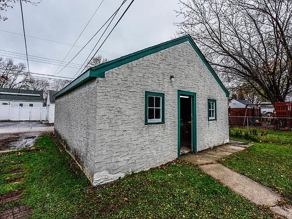3rd image of 409 7th Ave S