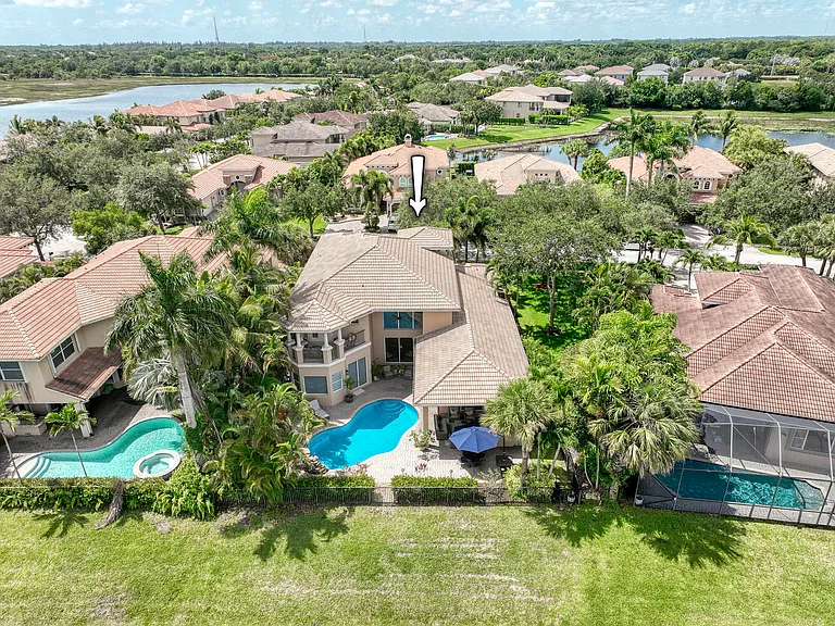 8801 Wellington View Dr — Photo 50