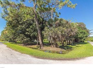 2485 Lake Ave, Naples, FL 34112