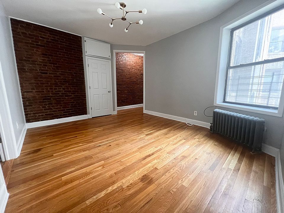 1st image of 565 W 215th St APT 21