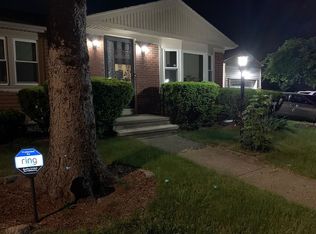 114 Oxford St, Cranston, RI 02920