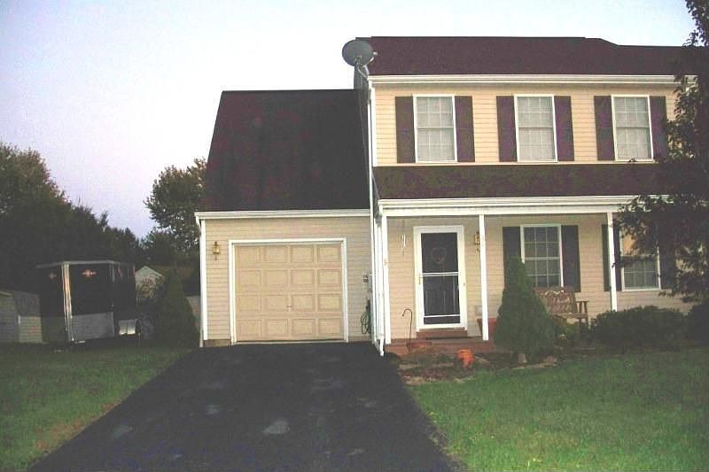 1st image of 34 Vickilee Dr