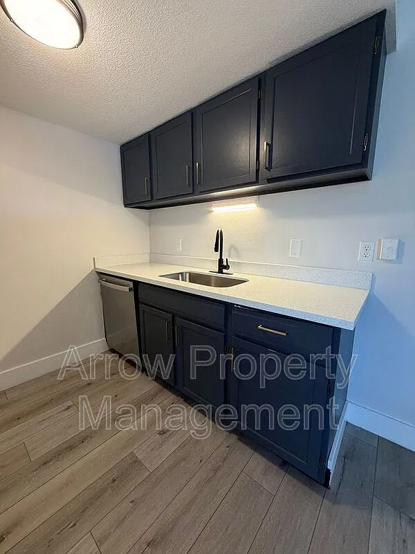 1 bed, 1.0 bath, 598 sqft, $775 — Photo 3