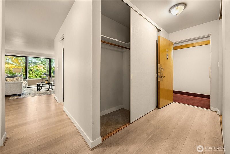 4th image of 5101 NE 55th Street #103