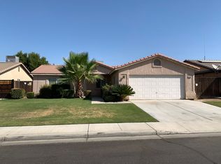 5404 El Palacio Dr, Bakersfield, CA 93307