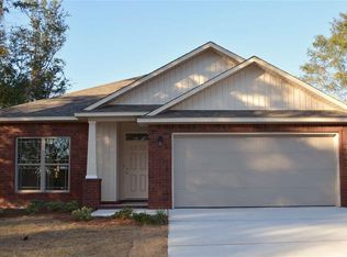 1940 Heaton Rd, Cantonment, FL 32533