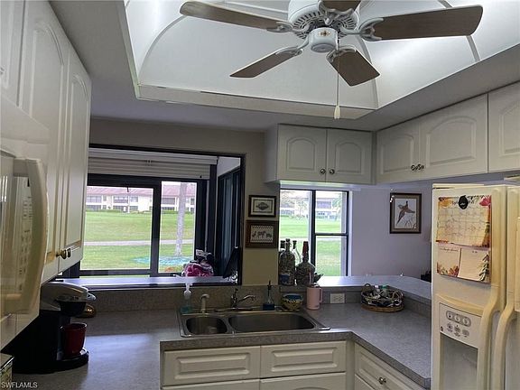 3rd image of 5770 Trailwinds Dr APT 213