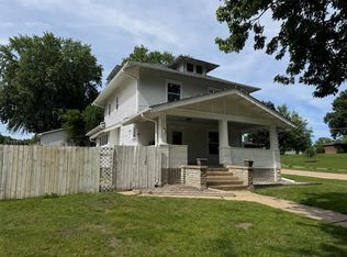 829 11th Ave, Fulton, IL 61252