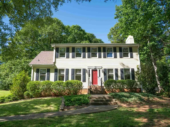 100 Shenandoah Dr, Spartanburg, SC 29301