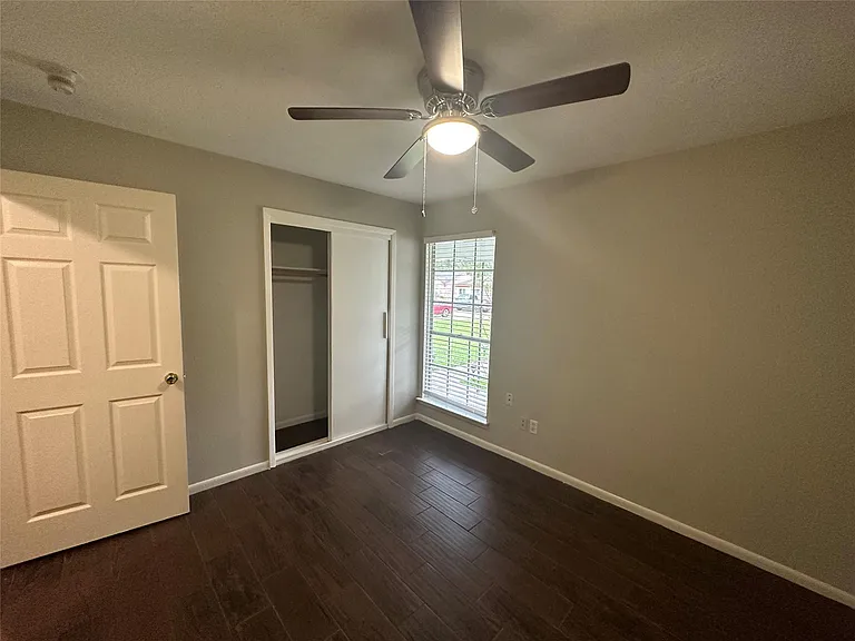 9939 Valley Park Dr — Photo 12