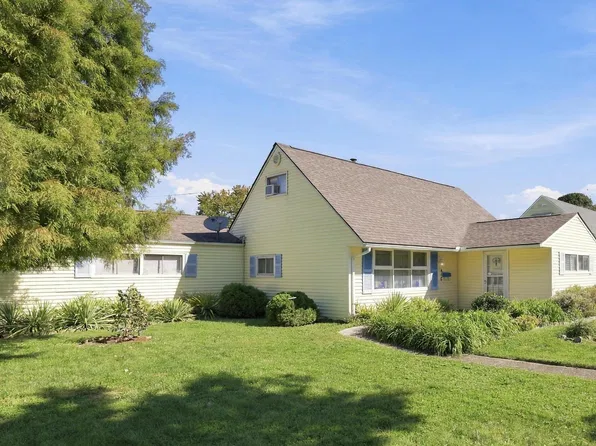 4126 Rickenbacker Ave, Columbus, OH 43213