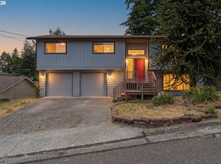 2230 Oak St, North Bend, OR 97459