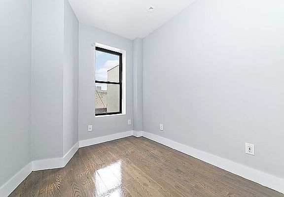 5th image of 244 E 117th St APT 2B