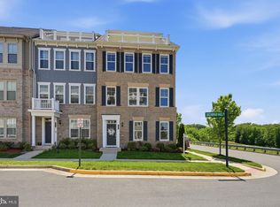 1957 Greenbriar Hall Rd, Dumfries, VA 22026
