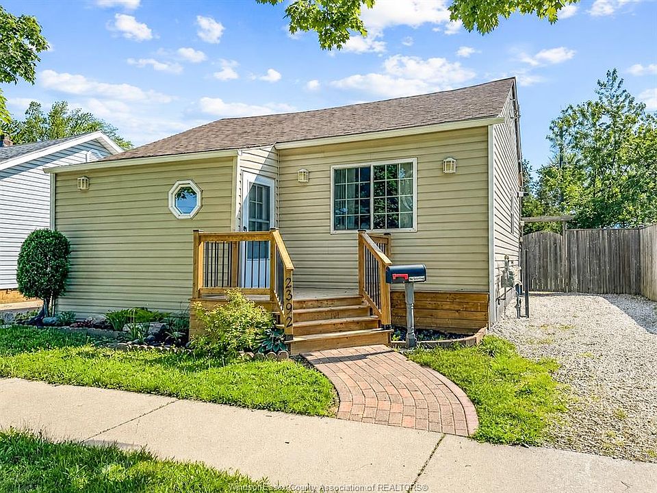 1st image of 2392 Louis Ave