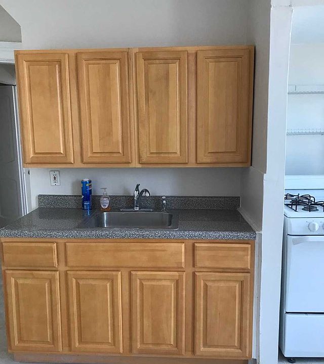 2nd image of 190 Closter Dock Rd APT 6