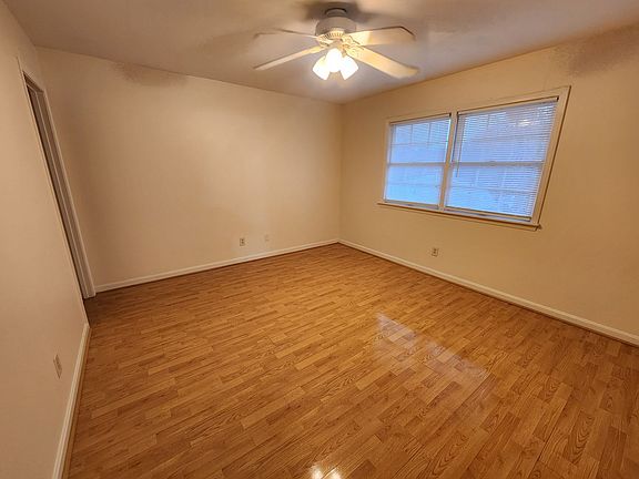 3rd image of 310 N Hite Ave APT 8