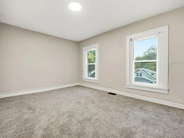 1041 Market St — Photo 17