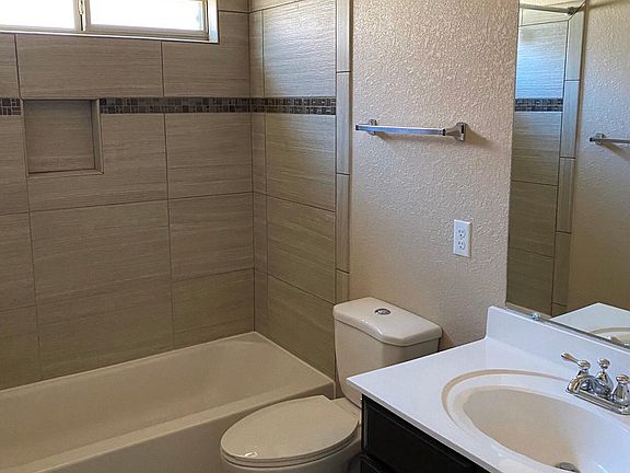 4th image of 14408 Fernando Zubia Ave