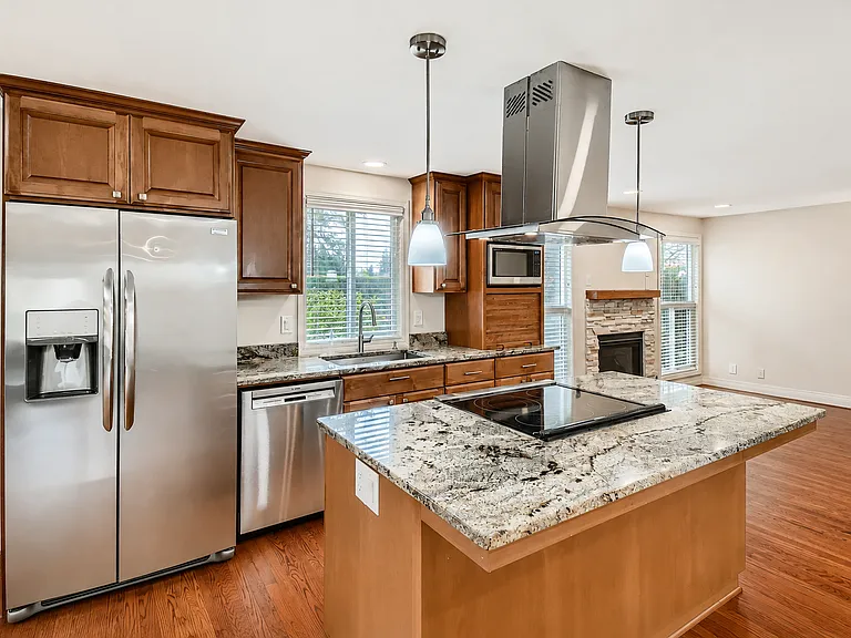 32 Condolea Dr — Photo 7