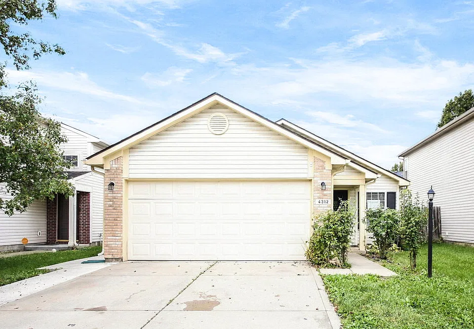 4312 Village Trace Dr