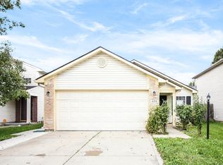 4312 Village Trace Dr, Indianapolis, IN 46254