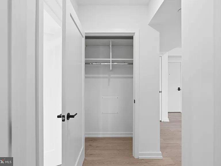 209 New St #5F — Photo 12