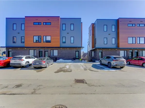 54 Bridge St W #23, Kitchener, ON N2K 0G4