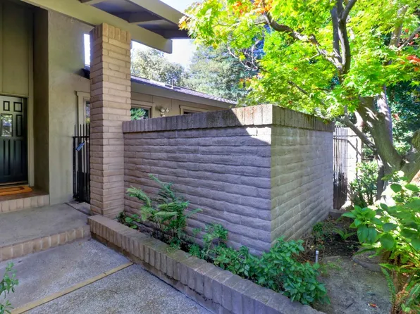 2861 Calle Vista Way, Sacramento, CA 95821