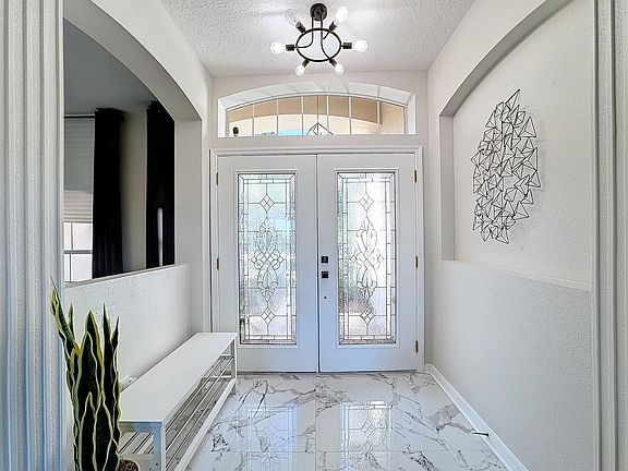 3rd image of 2621 Lookout Lane
