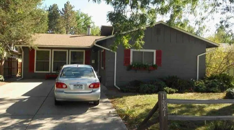 1821 Homer Dr — Photo 2