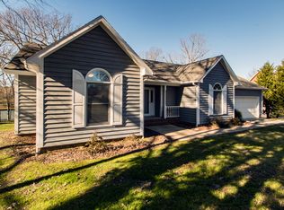 176 Spring Run Dr, Mooresville, NC 28117