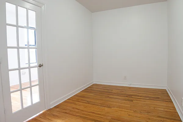 Rented by Shamco Management Corp | media 22