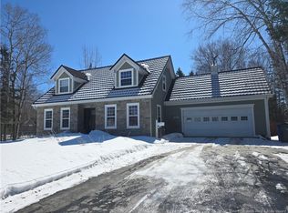 1025 Tamarack Dr, Bathurst, NB E2A 4G1
