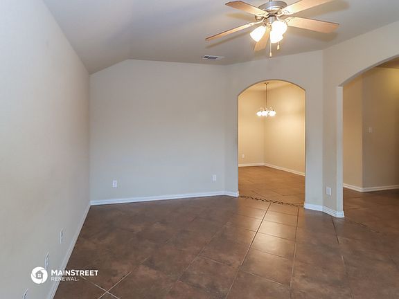 5th image of 2424 Galemeadow Dr