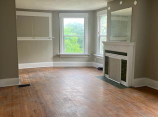 321 E 10th St #4, Davenport, IA 52803