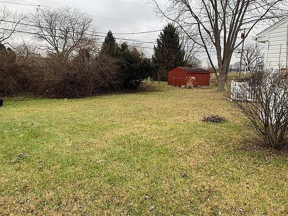 3rd image of 1119 Fairmont Dr