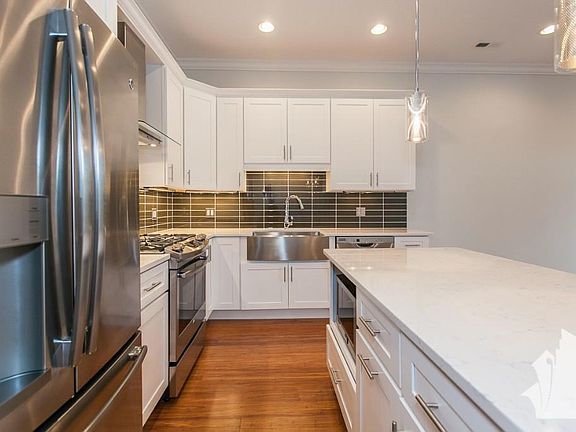 2nd image of 2340 W North Ave APT 3