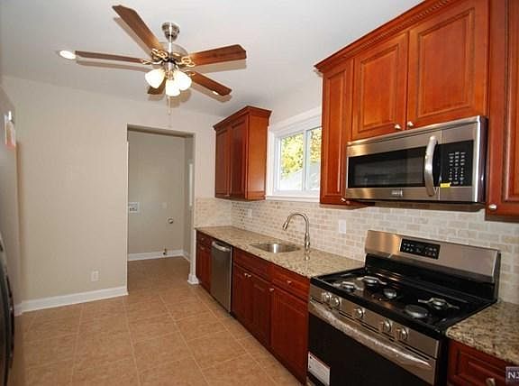 Beautiful and spacious kitchen with all stainless steel appl