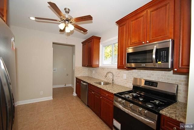 Beautiful and spacious kitchen with all stainless steel appl