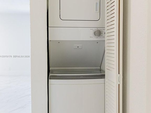 4th image of 2140 NE 56th St APT 12