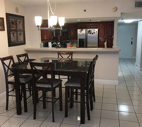 2nd image of 2625 Collins Ave APT 510
