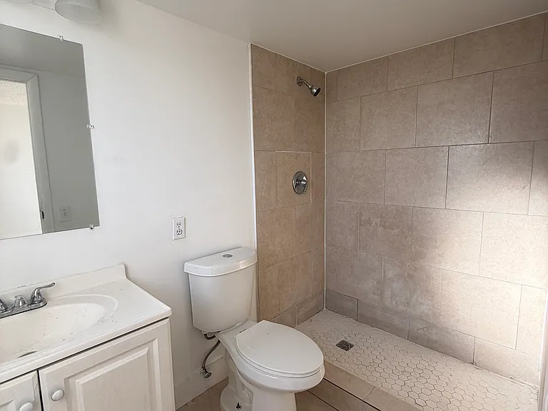 2830 Somerset Dr #N402 — Photo 5