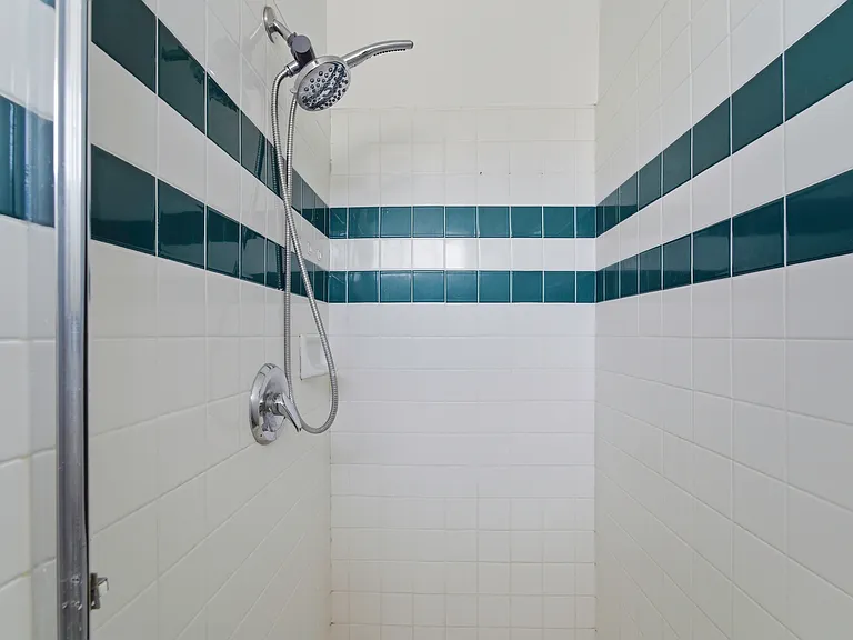 4320 Mammoth Ave #207 — Photo 14