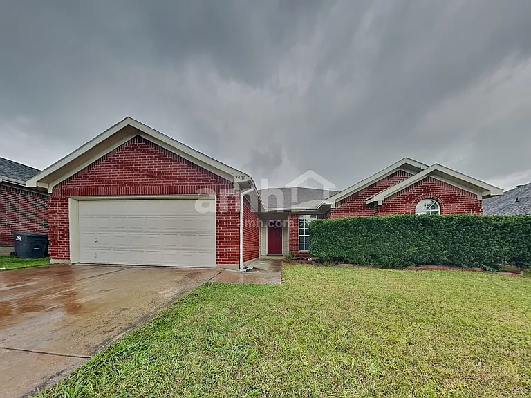 7908 Rattlers Ct — Photo 1